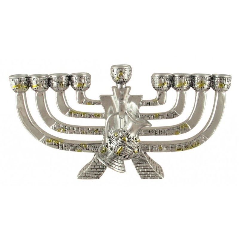 חנוכיית חנוכה בציפוי כסף מפולירזין עם גו... | חנוכיית חנוכה
